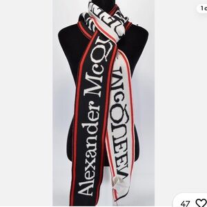 Alexander McQueen reversible black and white 100% wool scarf SC SELVEDGE 12x280.